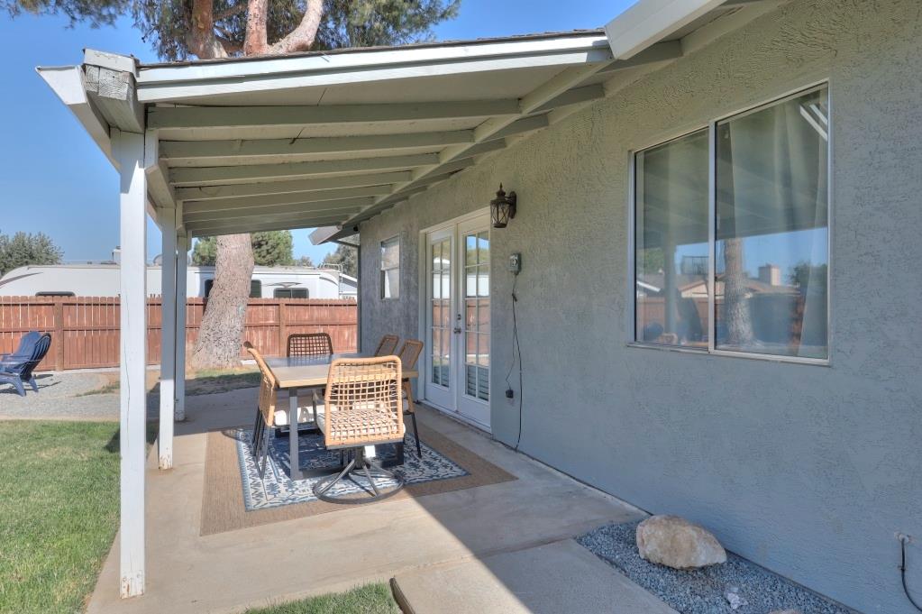 669 Flora Way, Waterford, CA 95386