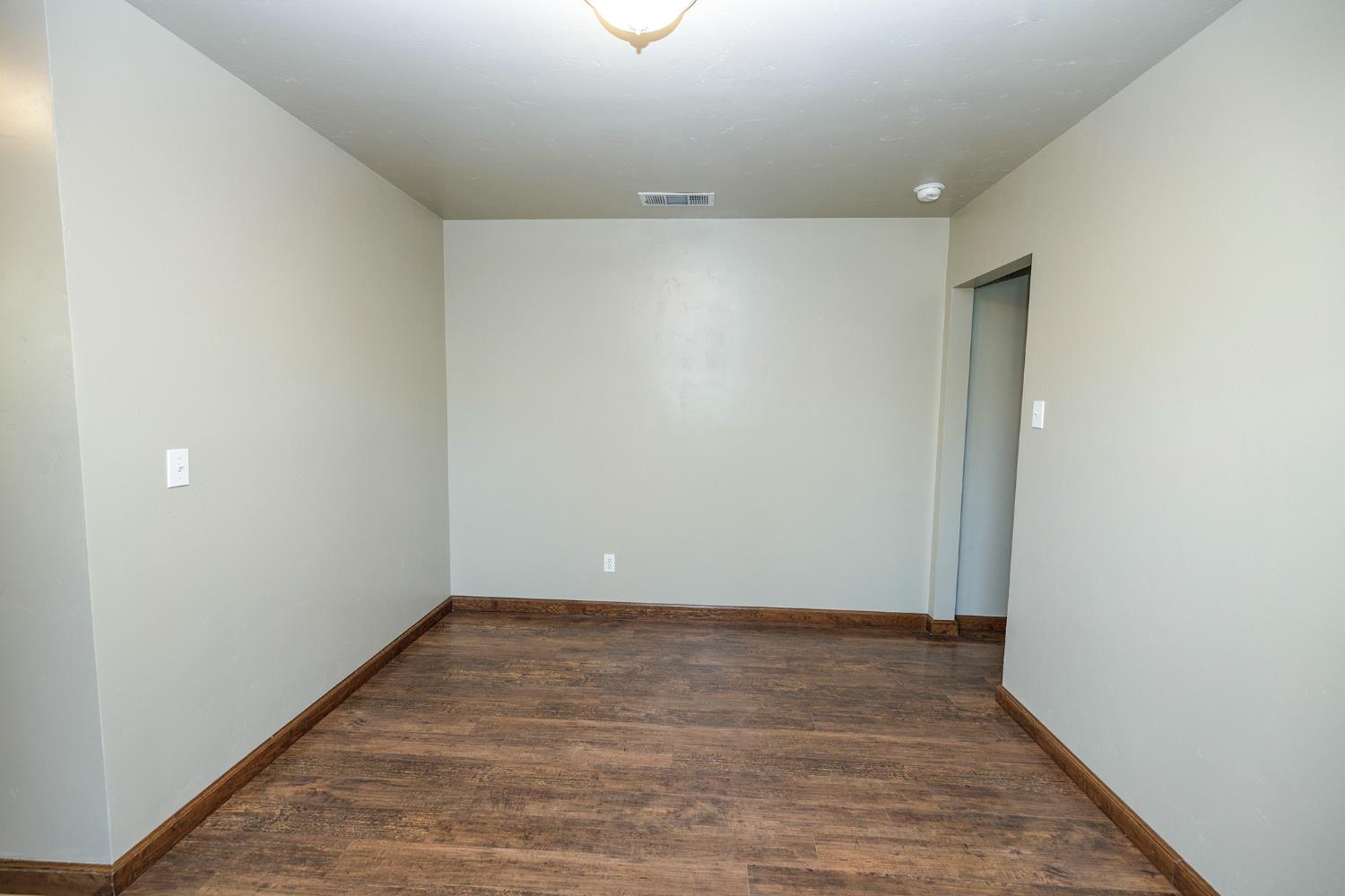 917 Whittier, Modesto, CA 95350