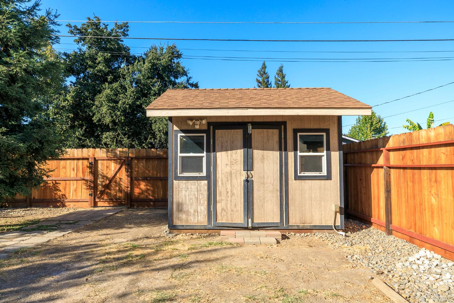 917 Whittier, Modesto, CA 95350