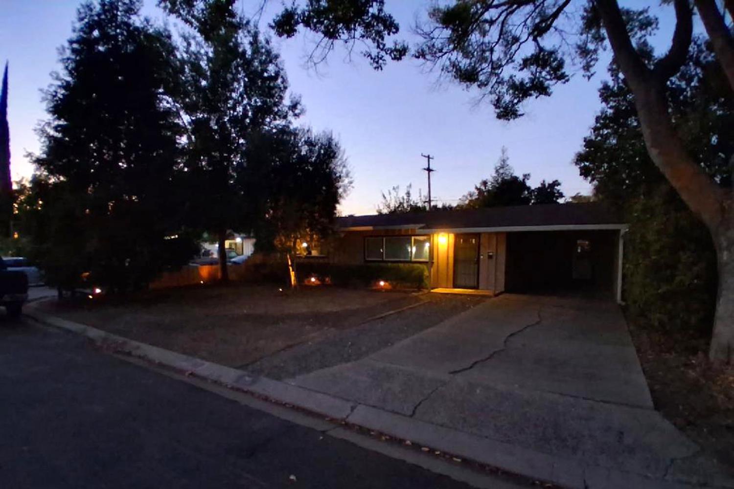 917 Whittier, Modesto, CA 95350