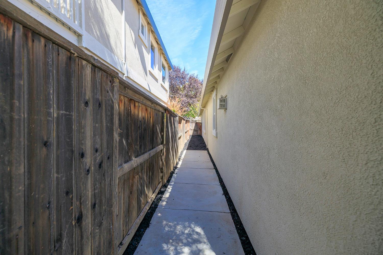 20633 Sarazen Pl, Patterson, CA 95363