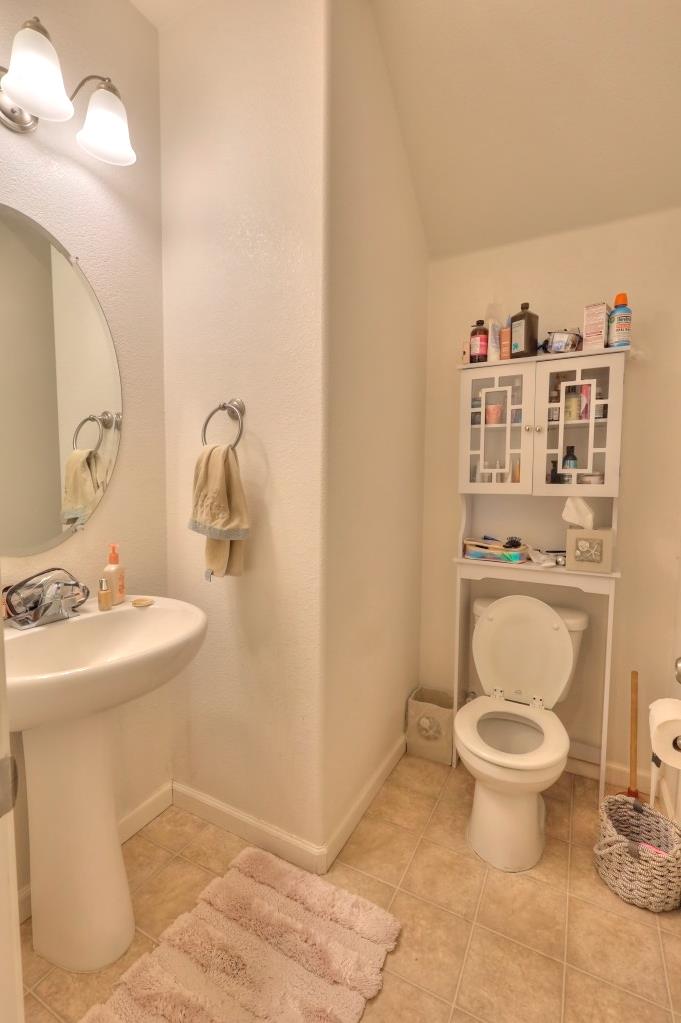 2995 Masterson Ln, Merced, CA 95348