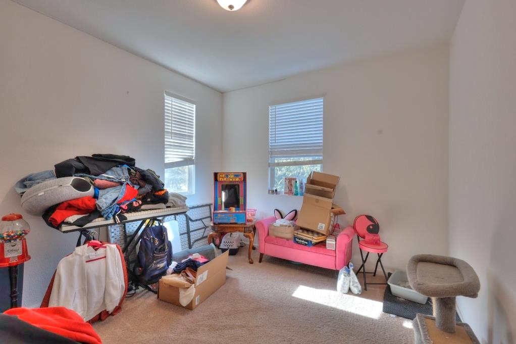 2995 Masterson Ln, Merced, CA 95348
