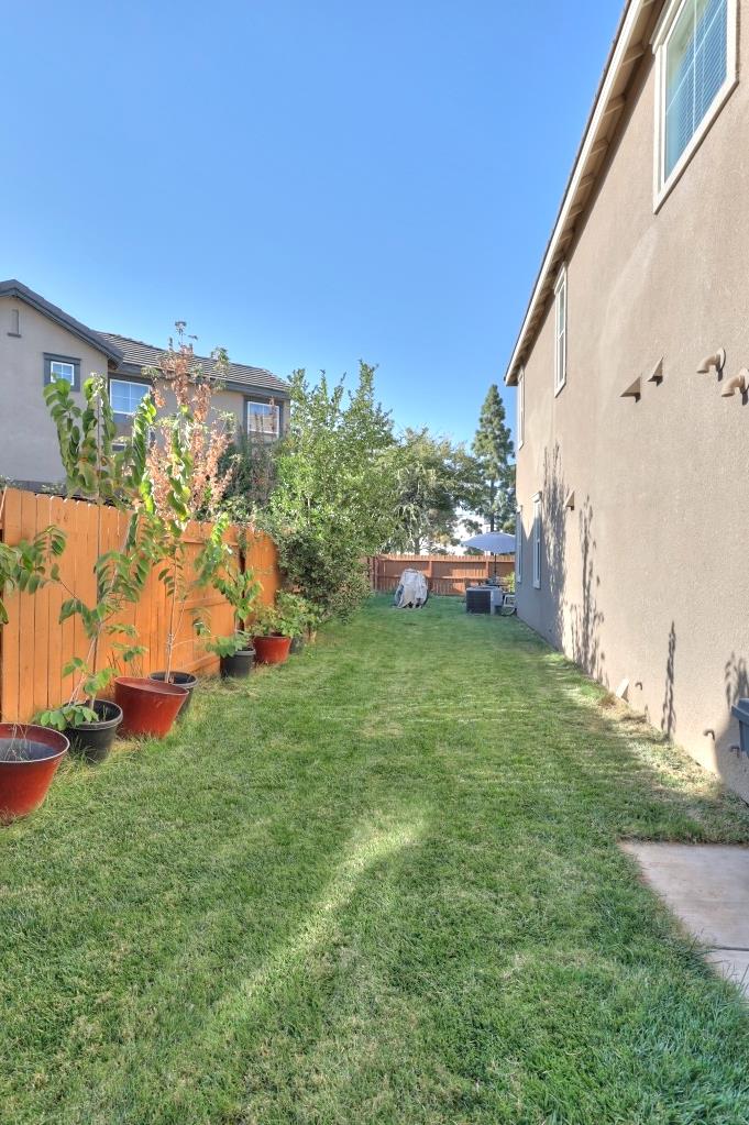 2995 Masterson Ln, Merced, CA 95348