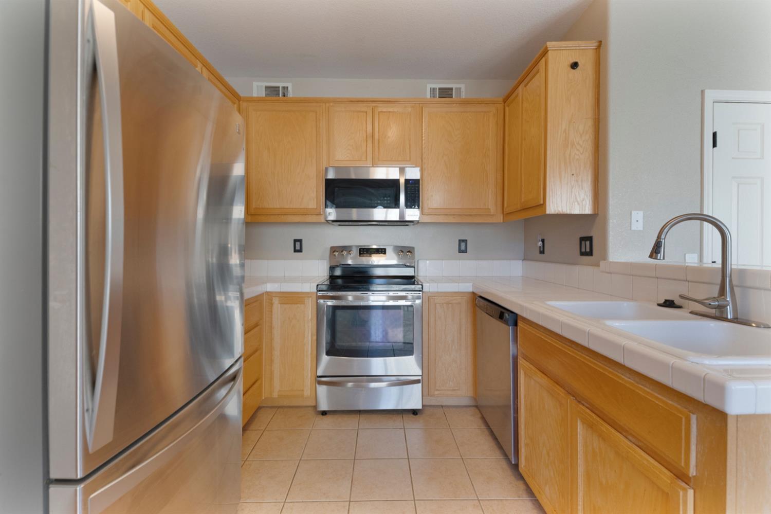 211 Bridle Point Cir, Copperopolis, CA 95228