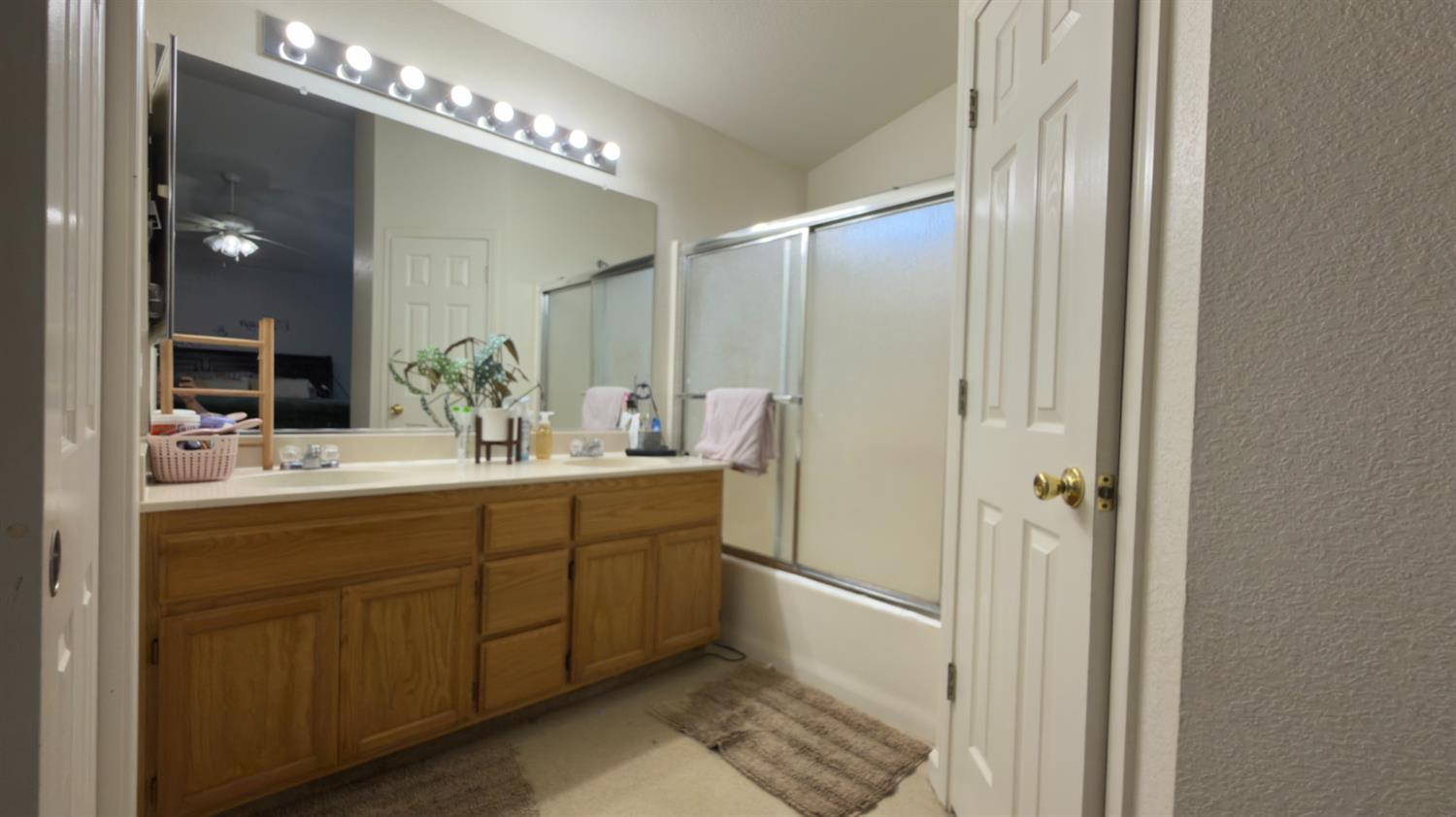 781 Hackett Rd, Ceres, CA 95307
