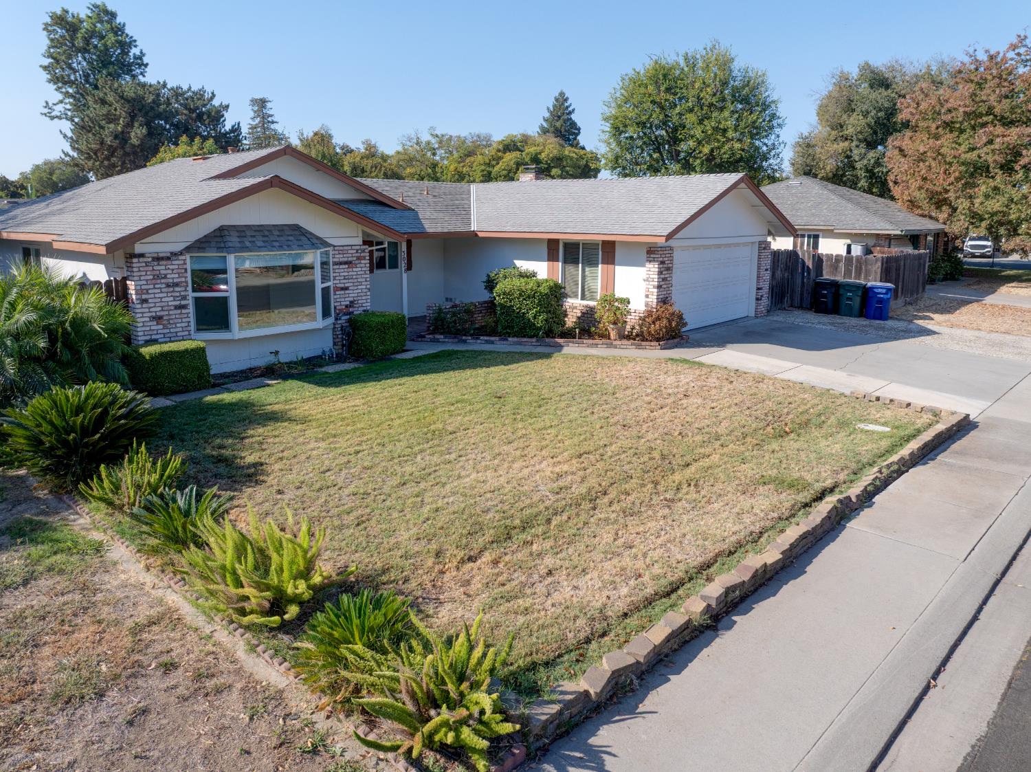3028 Darlene Ln, Modesto, CA 95355