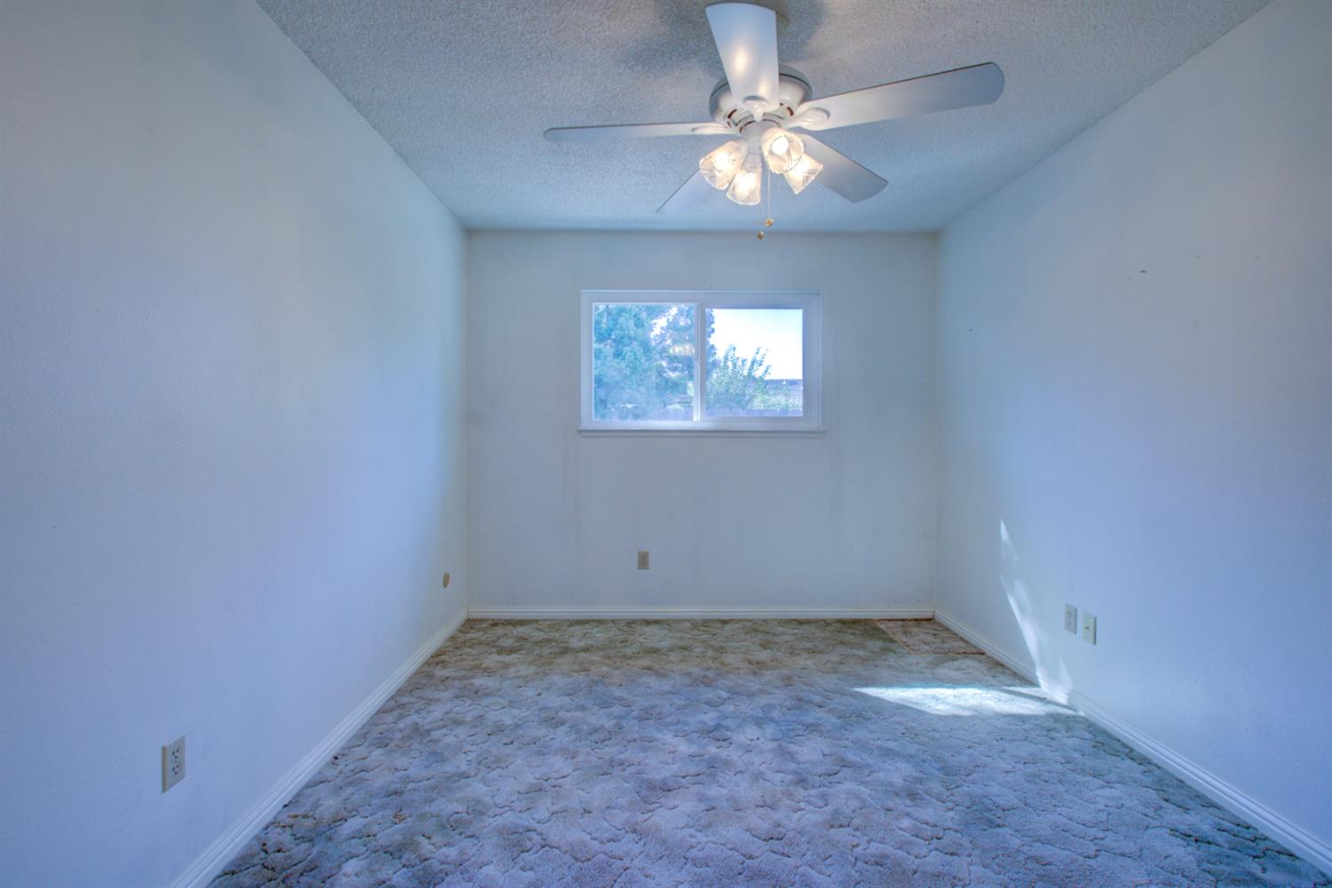 3028 Darlene Ln, Modesto, CA 95355