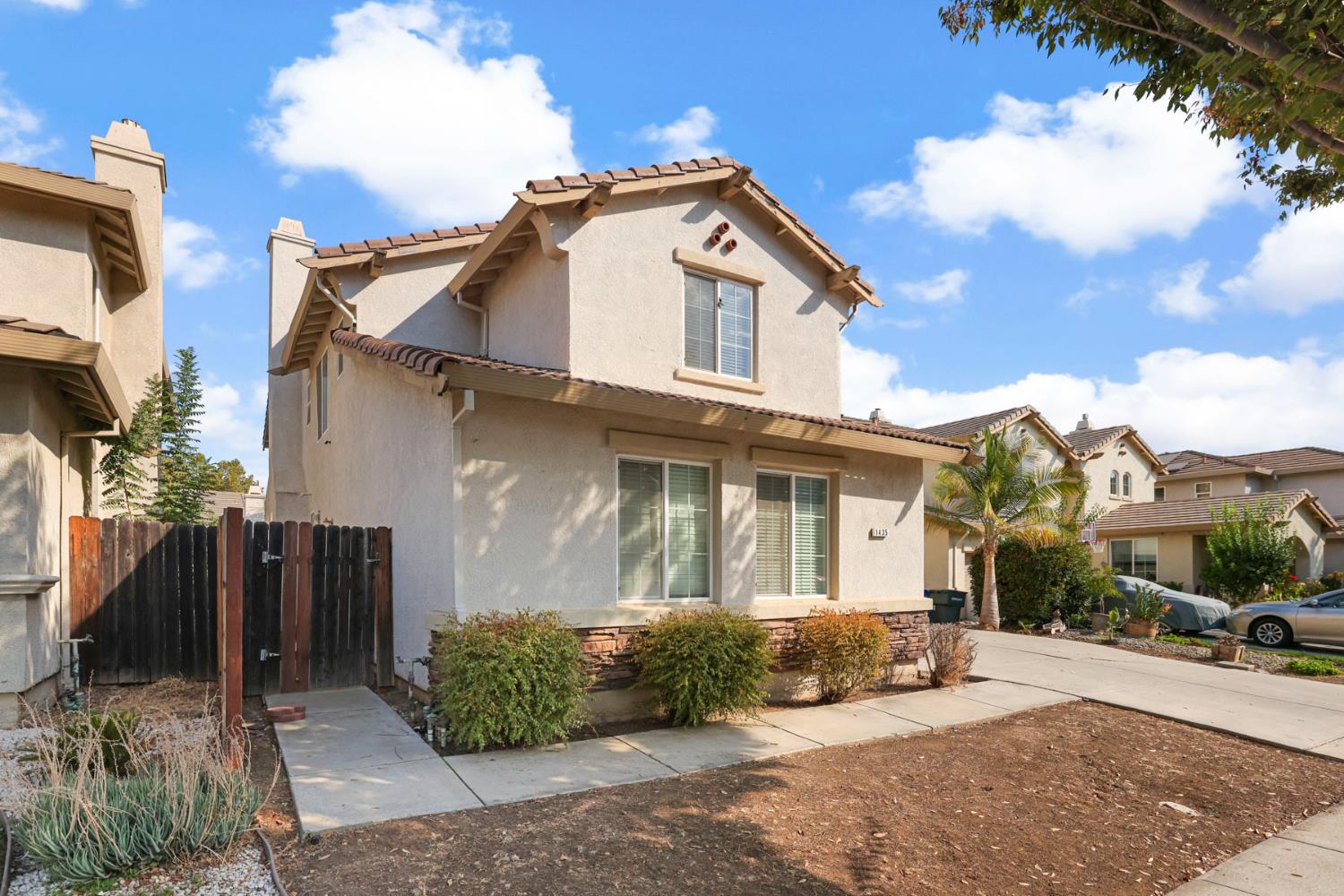 1435 Mesa Creek Dr, Patterson, CA 95363