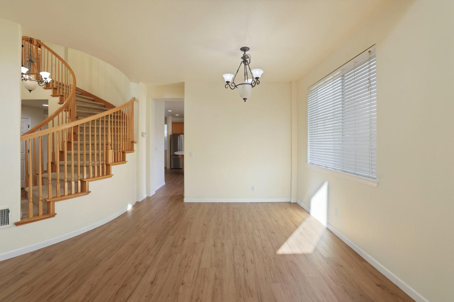 1435 Mesa Creek Dr, Patterson, CA 95363