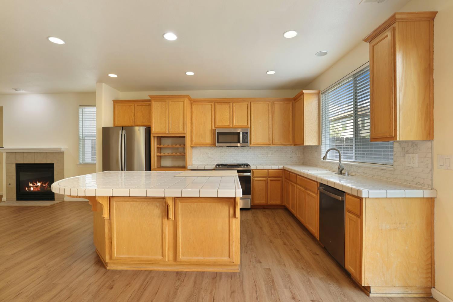 1435 Mesa Creek Dr, Patterson, CA 95363