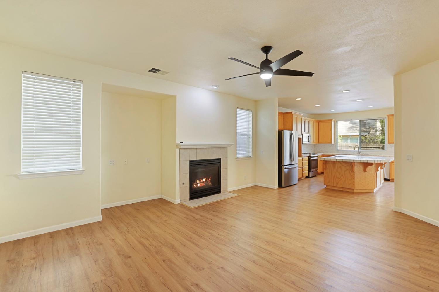 1435 Mesa Creek Dr, Patterson, CA 95363