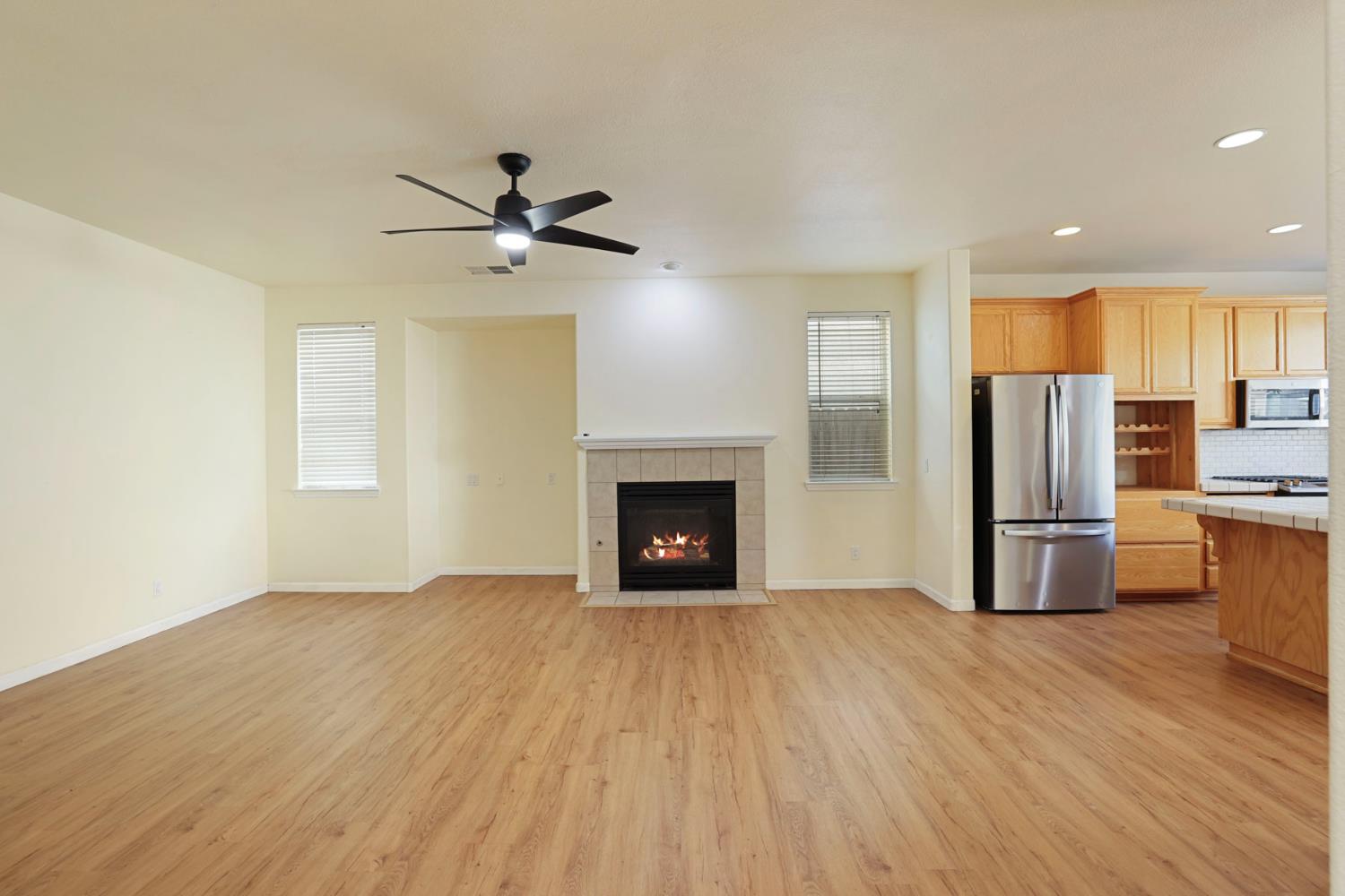 1435 Mesa Creek Dr, Patterson, CA 95363
