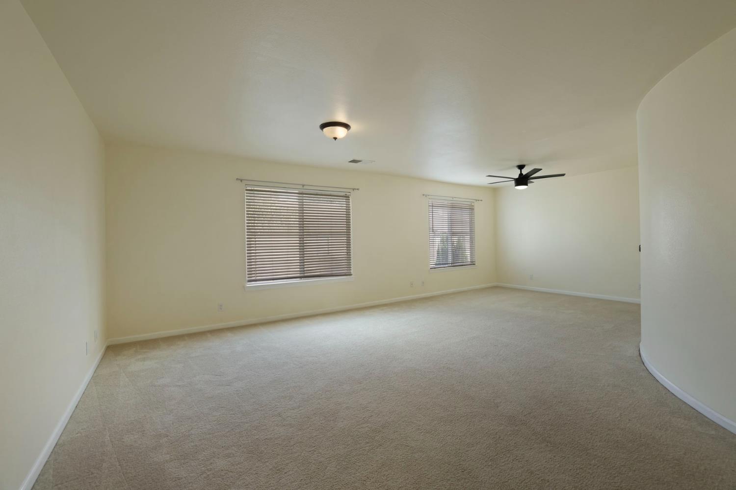 1435 Mesa Creek Dr, Patterson, CA 95363
