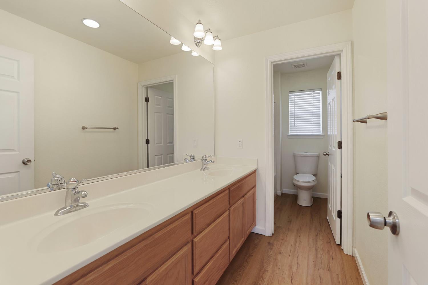 1435 Mesa Creek Dr, Patterson, CA 95363