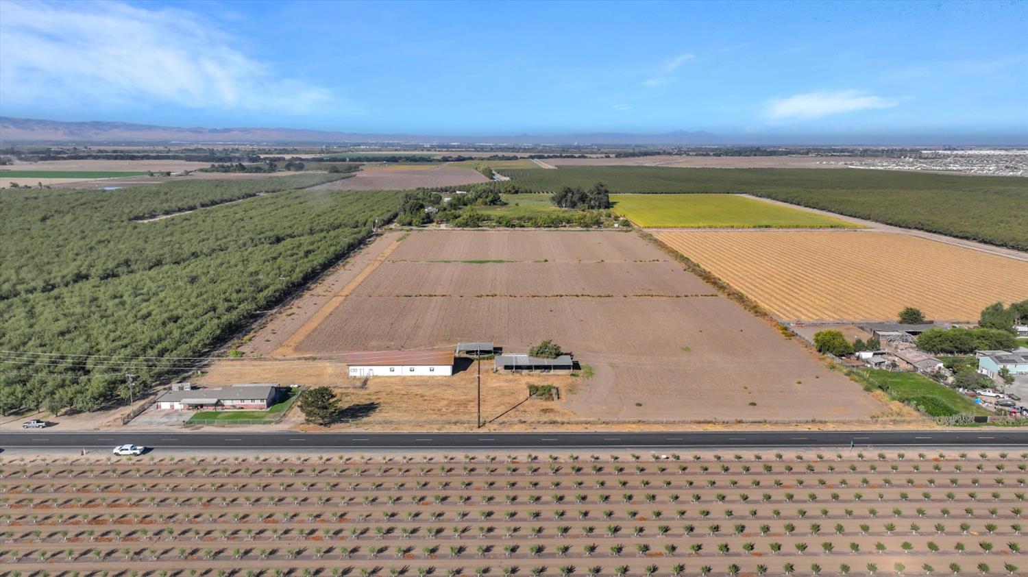 21913 S Airport Way, Manteca, CA 95337
