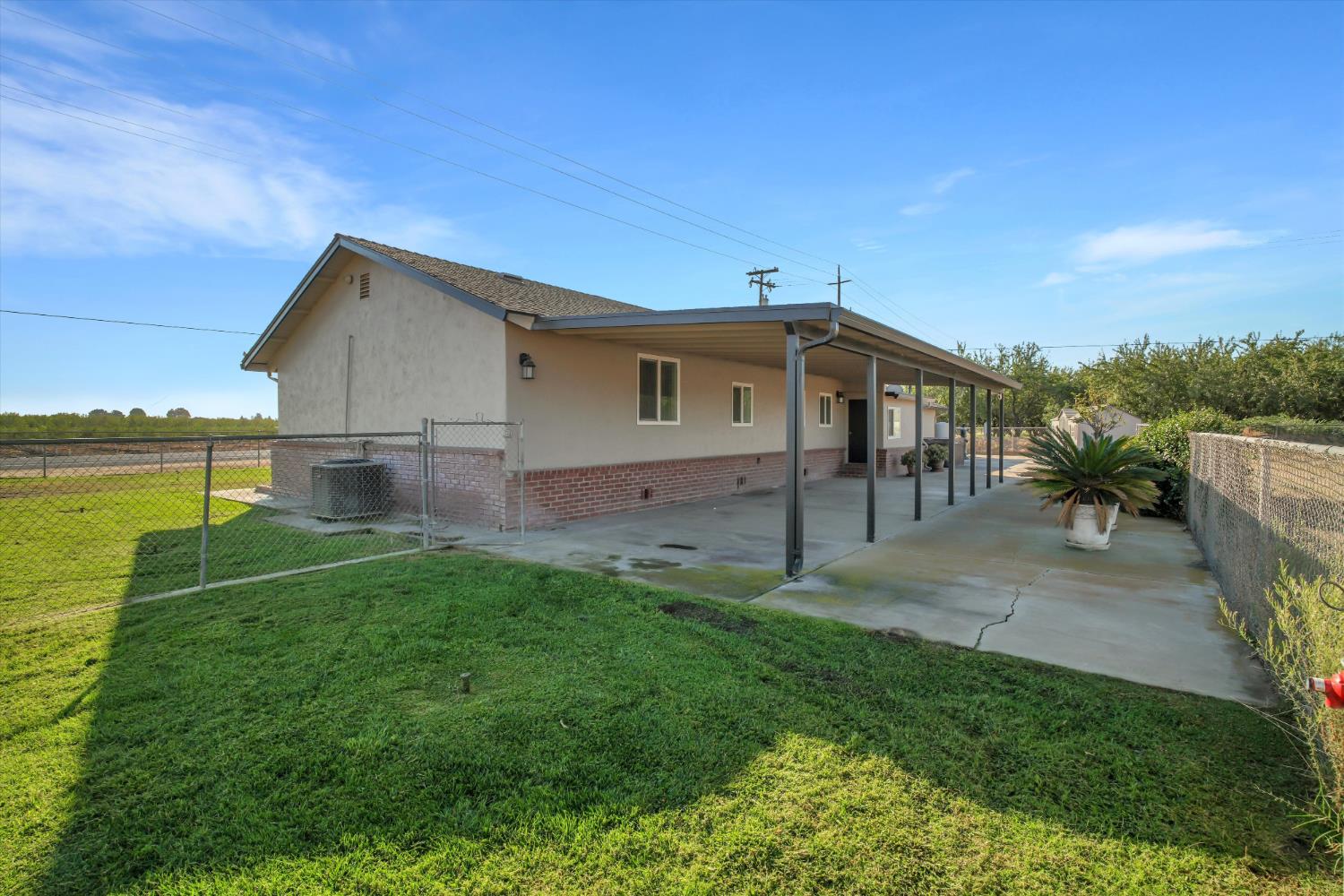 21913 S Airport Way, Manteca, CA 95337
