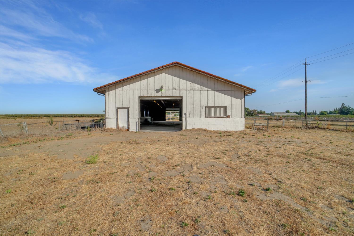 21913 S Airport Way, Manteca, CA 95337