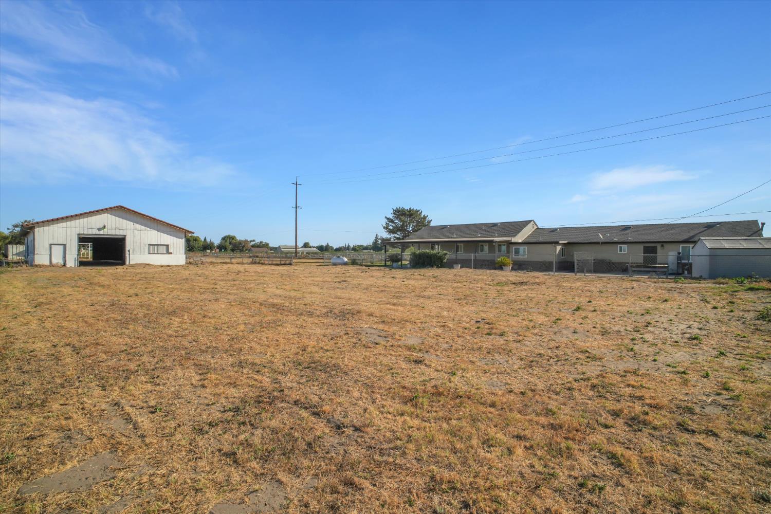 21913 S Airport Way, Manteca, CA 95337
