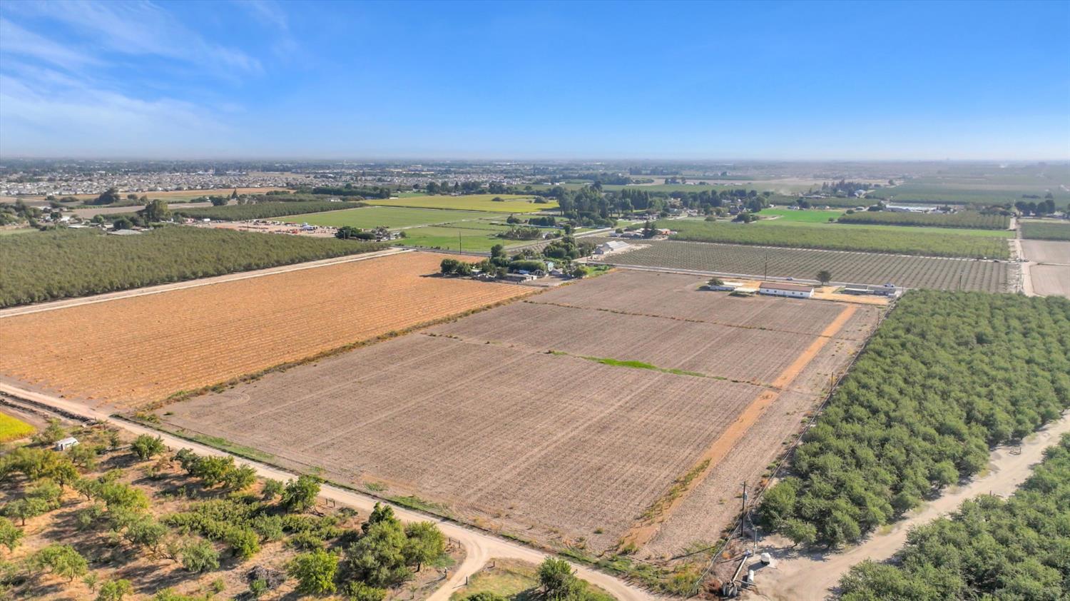 21913 S Airport Way, Manteca, CA 95337