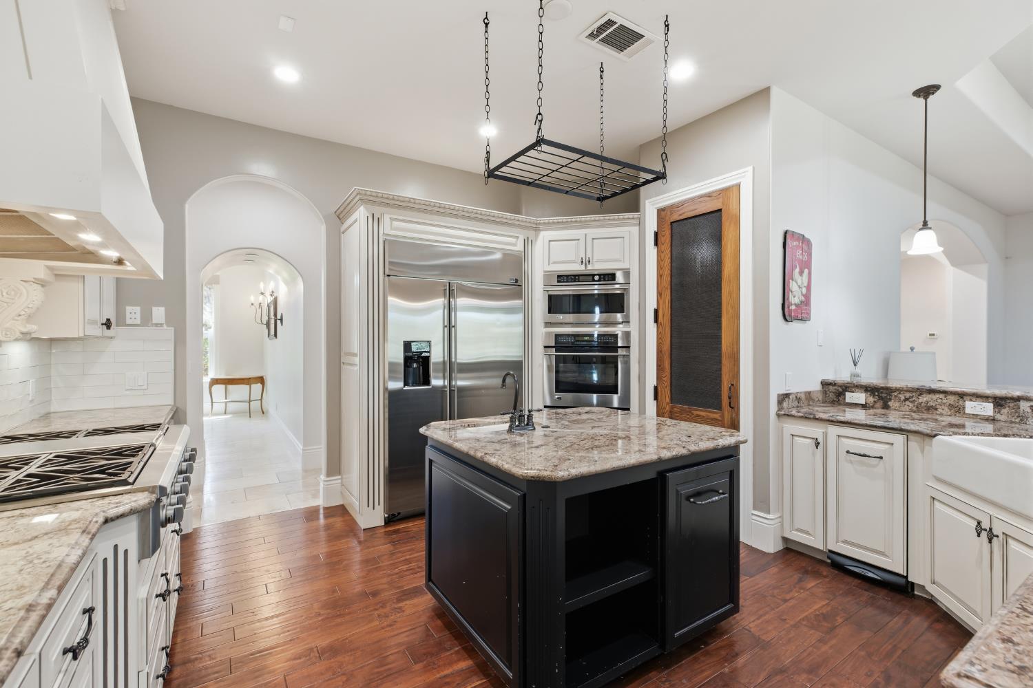 91 Knolls Ct, Copperopolis, CA 95228