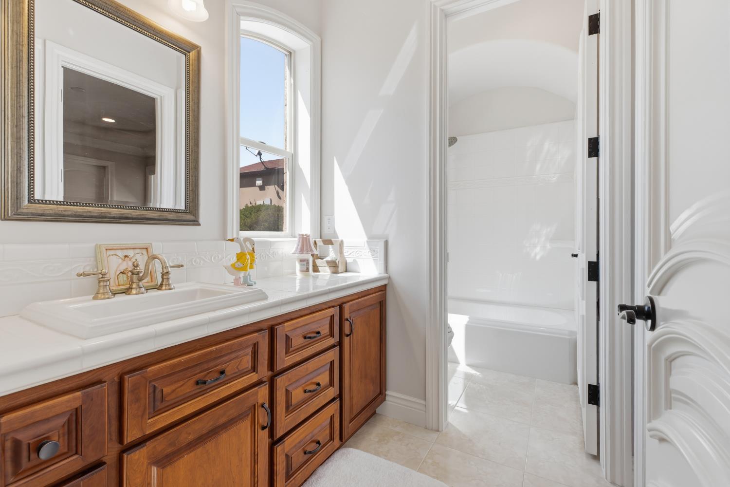 91 Knolls Ct, Copperopolis, CA 95228