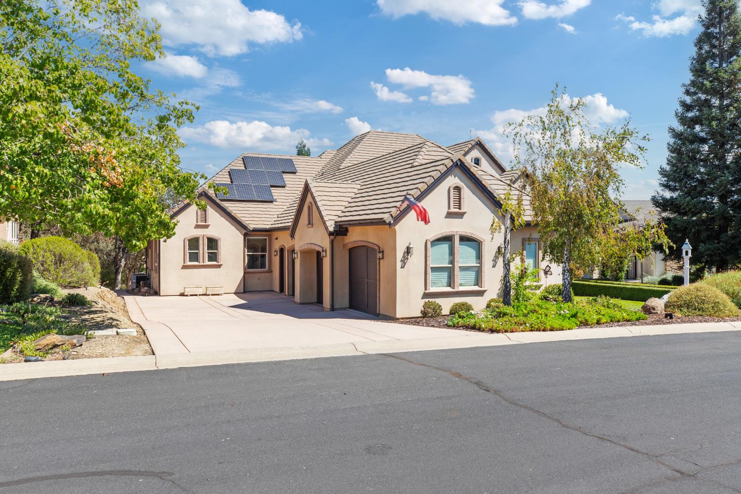 91 Knolls Ct, Copperopolis, CA 95228
