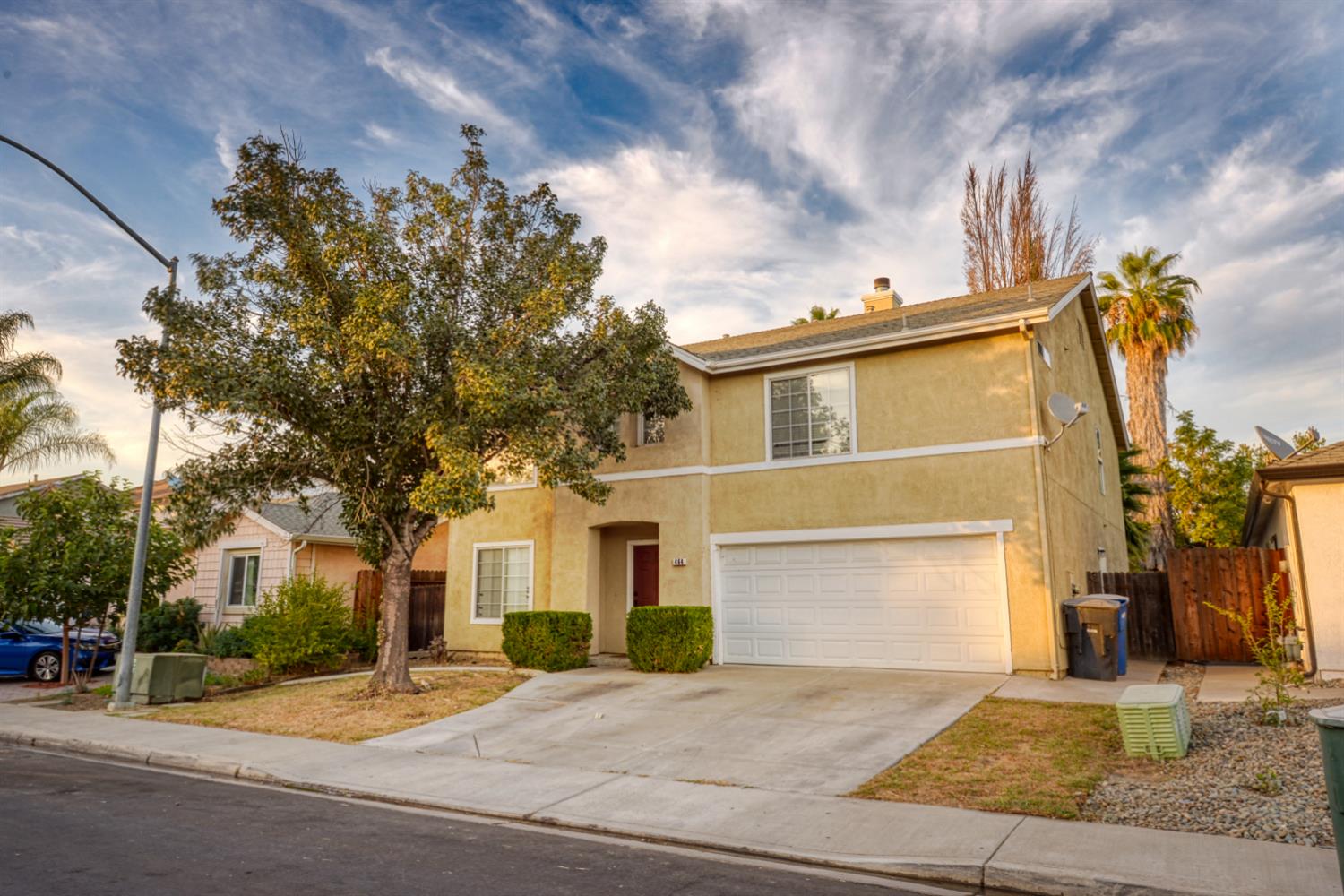 464 Red Robin Dr, Patterson, CA 95363