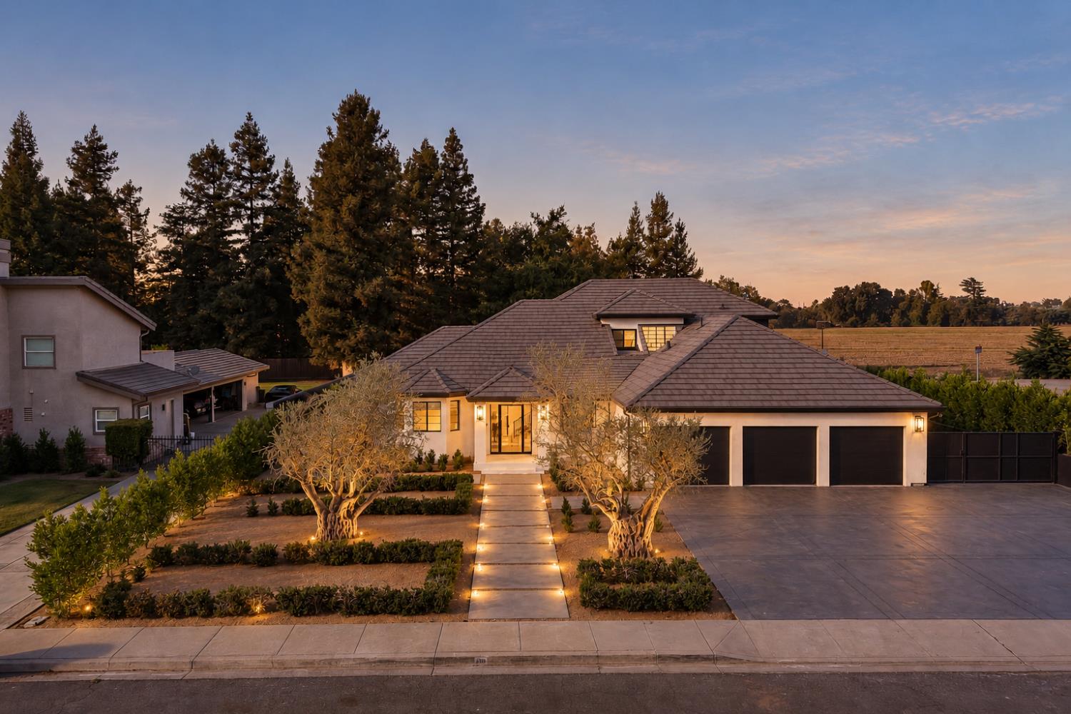 609 Bing Way, Modesto, CA 95356