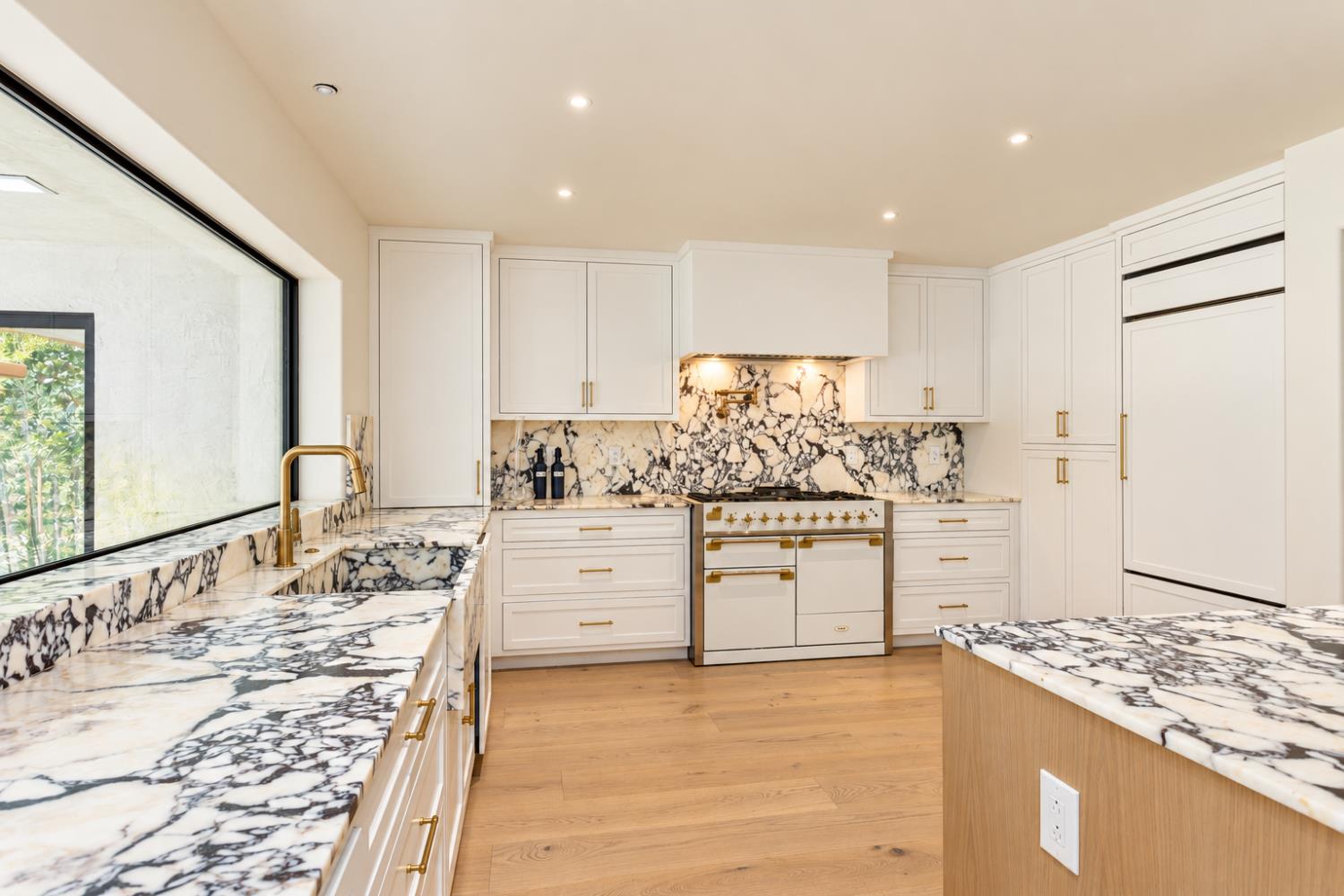 609 Bing Way, Modesto, CA 95356