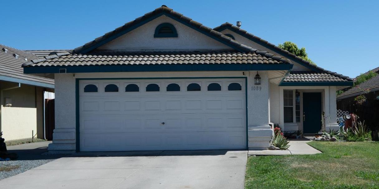 1089 La Mesa Street, Escalon, CA 95320