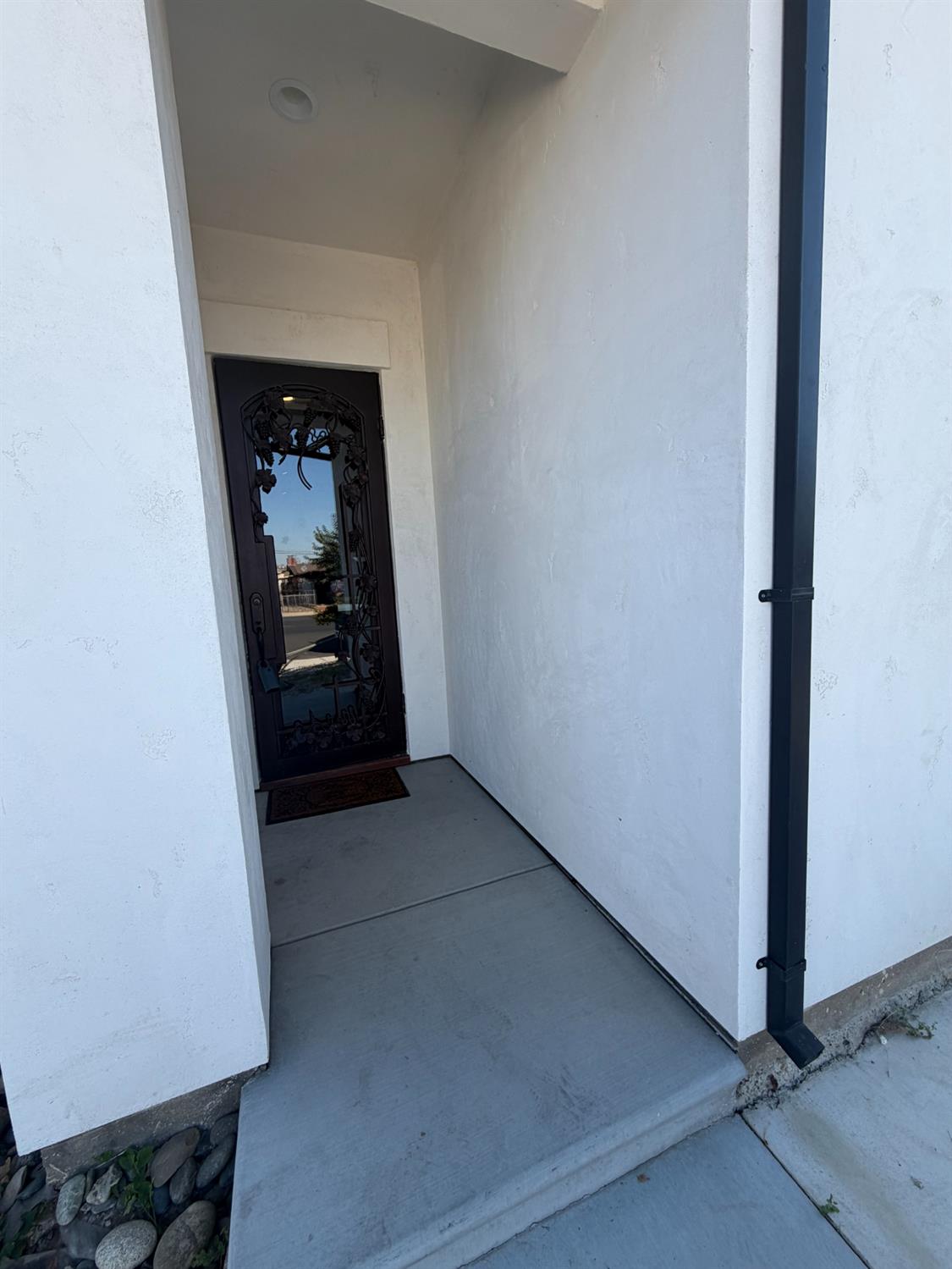 3716 Sierra St, Riverbank, CA 95367