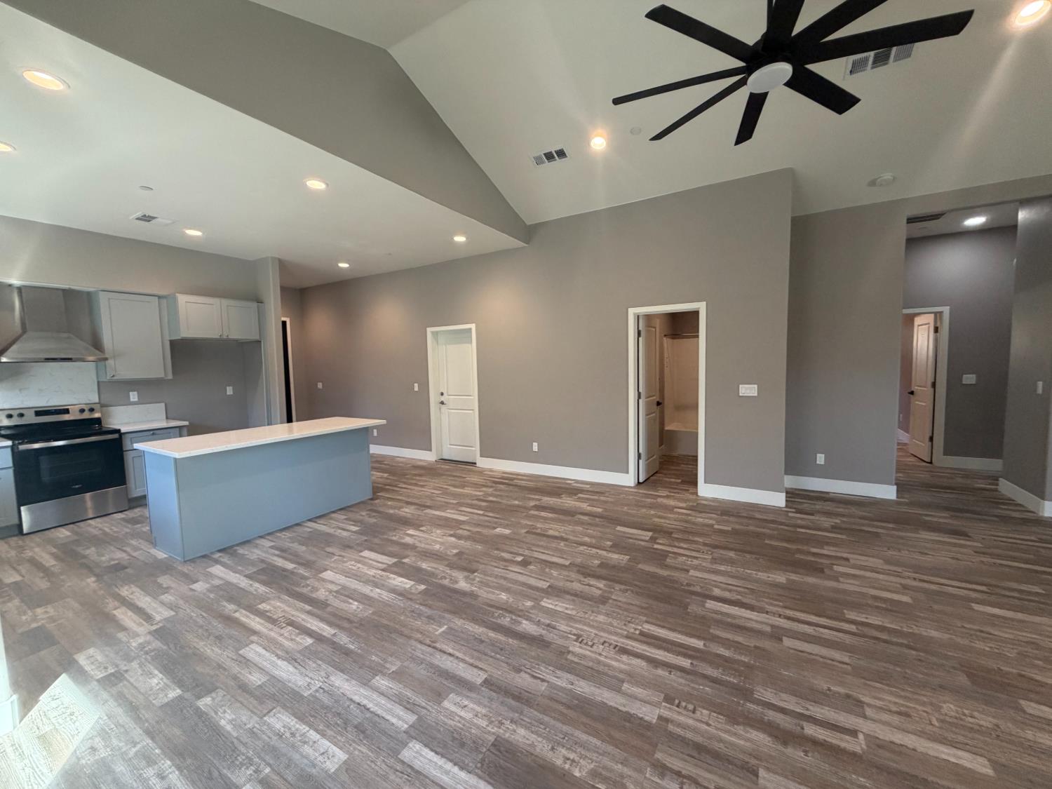 3716 Sierra St, Riverbank, CA 95367