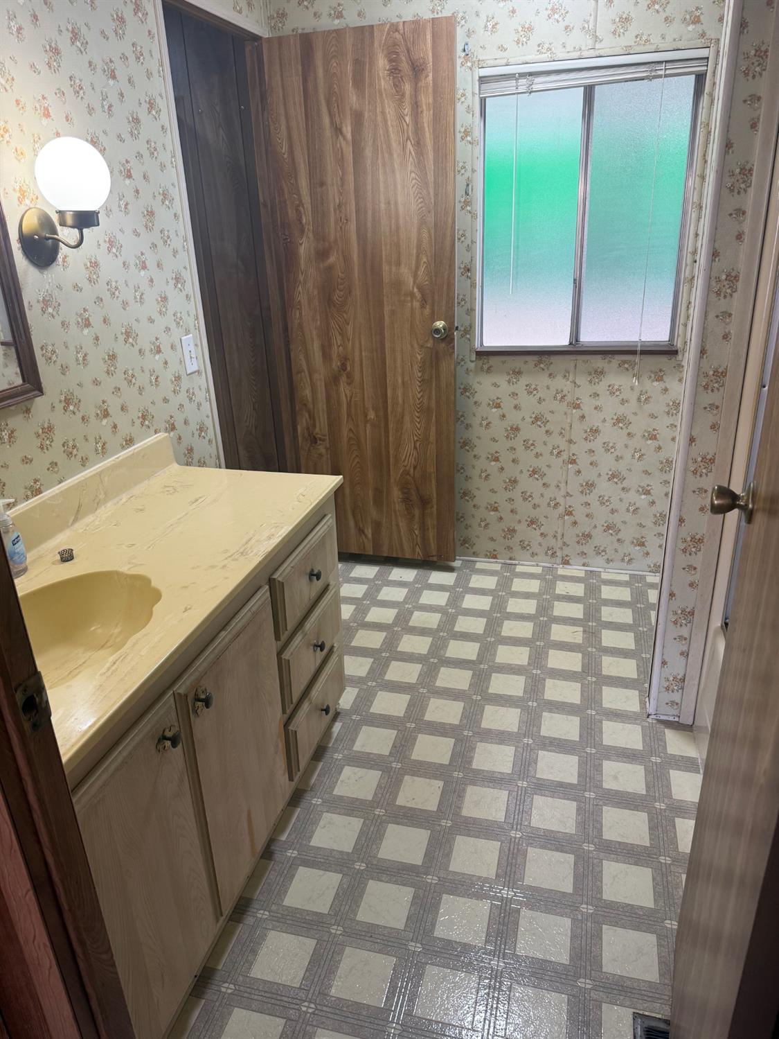 1200 S Carpenter Road, Modesto, CA 95351