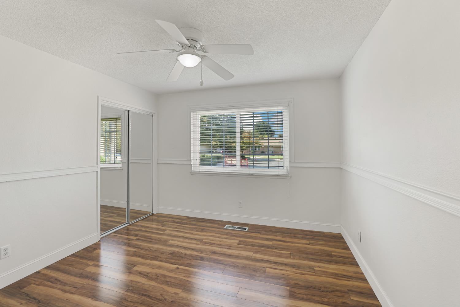 120 Andrews Ct, Turlock, CA 95380