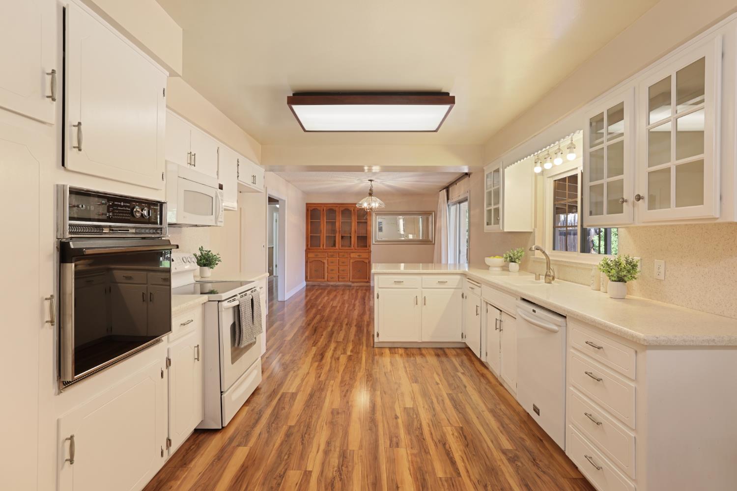 120 Andrews Ct, Turlock, CA 95380