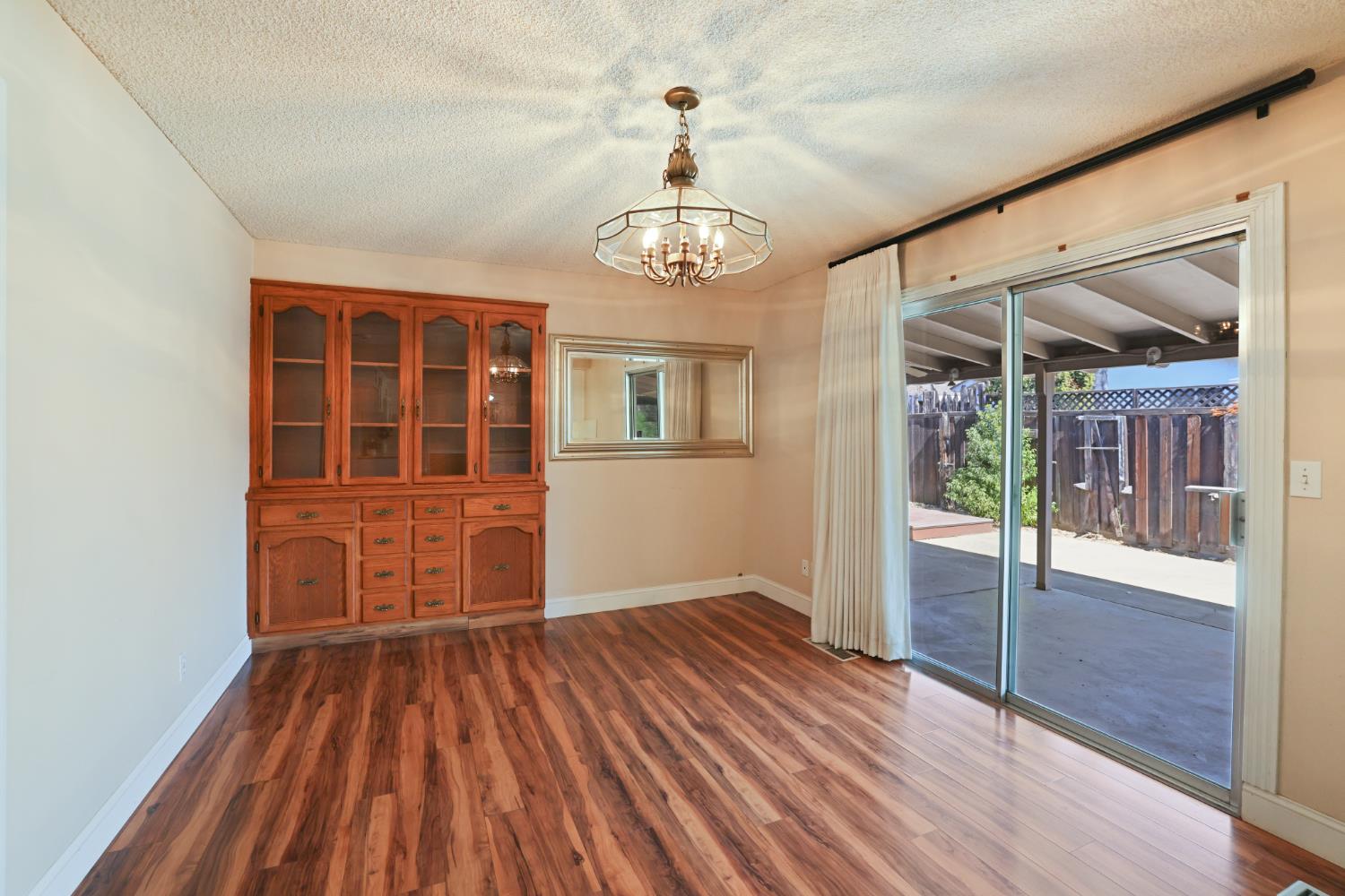120 Andrews Ct, Turlock, CA 95380