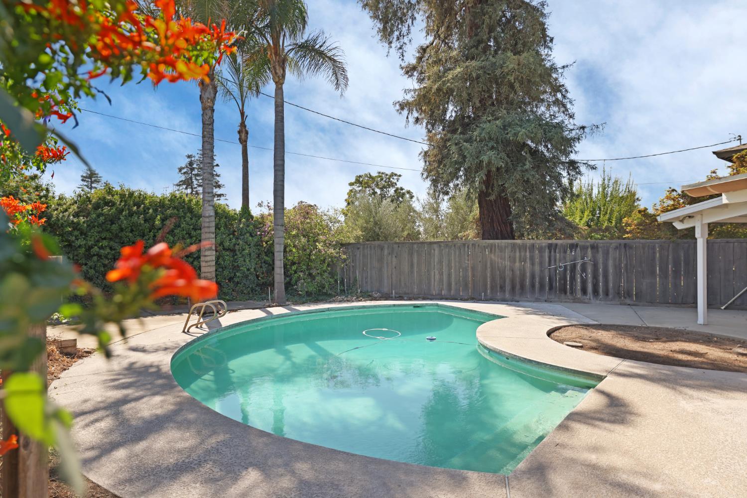 120 Andrews Ct, Turlock, CA 95380