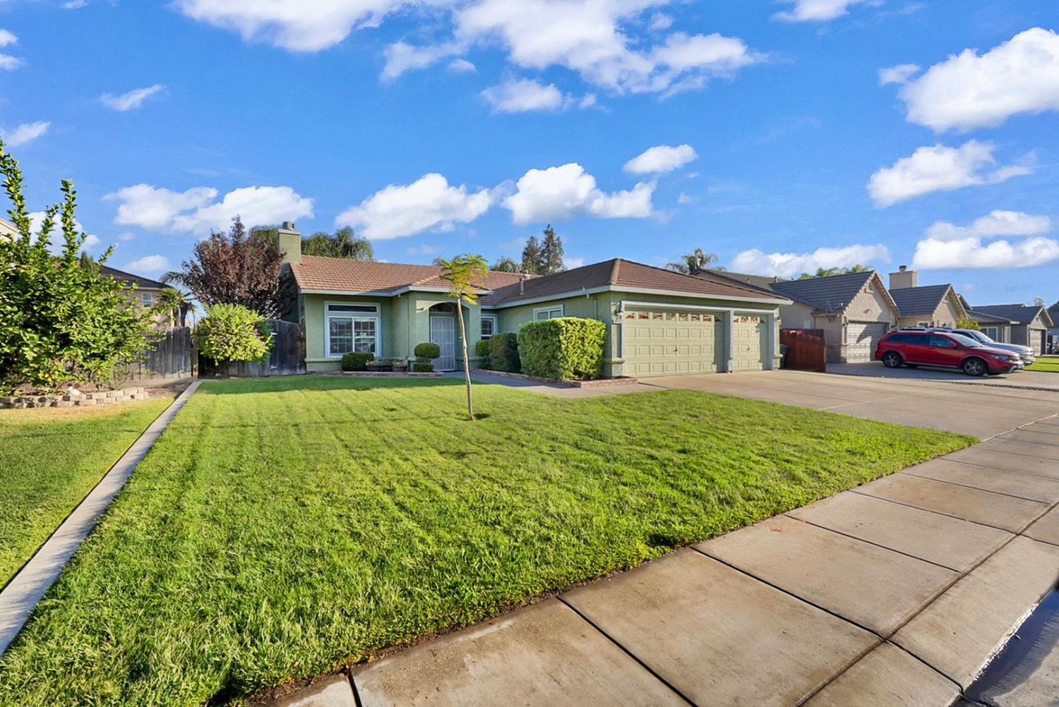 7413 Morgan Lynn Ln, Hughson, CA 95326