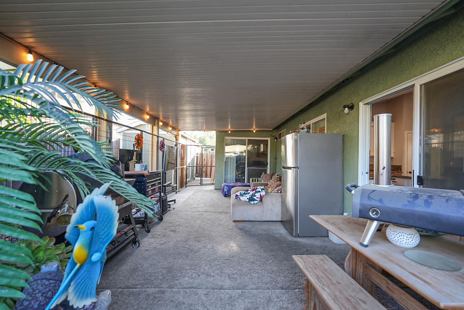 7413 Morgan Lynn Ln, Hughson, CA 95326