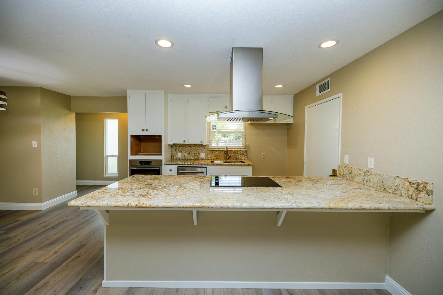2516 Riedel Way, Modesto, CA 95355
