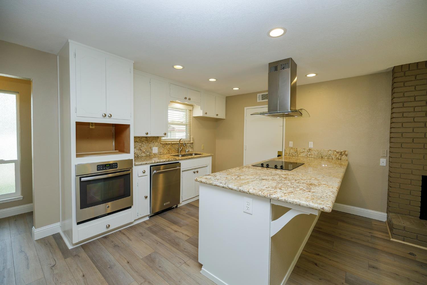 2516 Riedel Way, Modesto, CA 95355