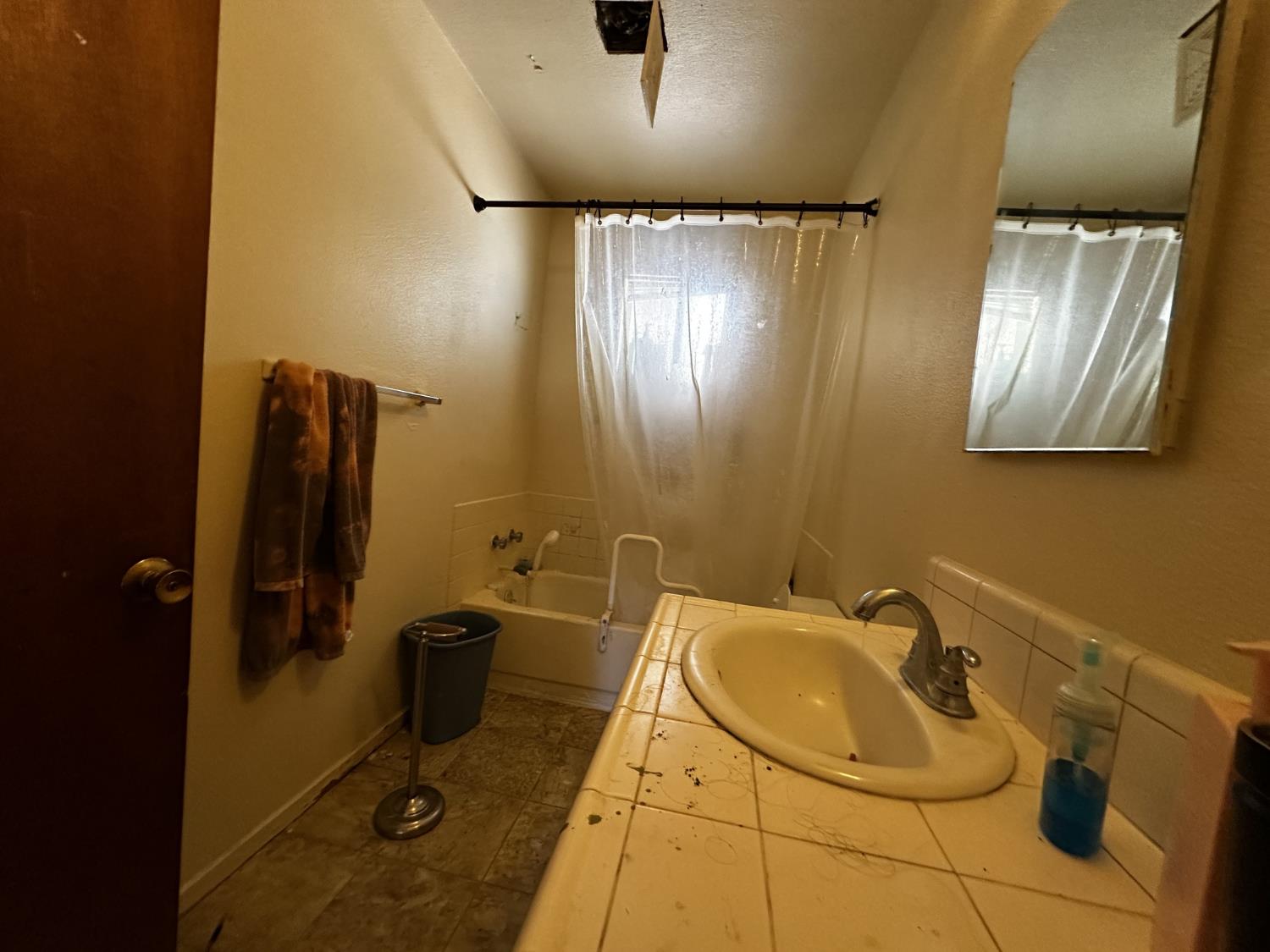 1132 School Ln, Atwater, CA 95301