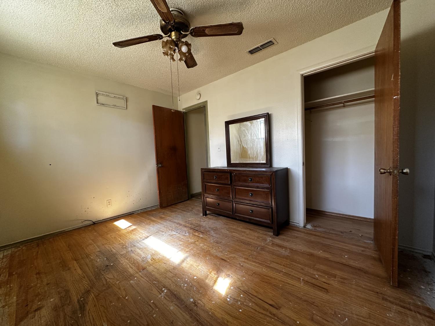 1132 School Ln, Atwater, CA 95301
