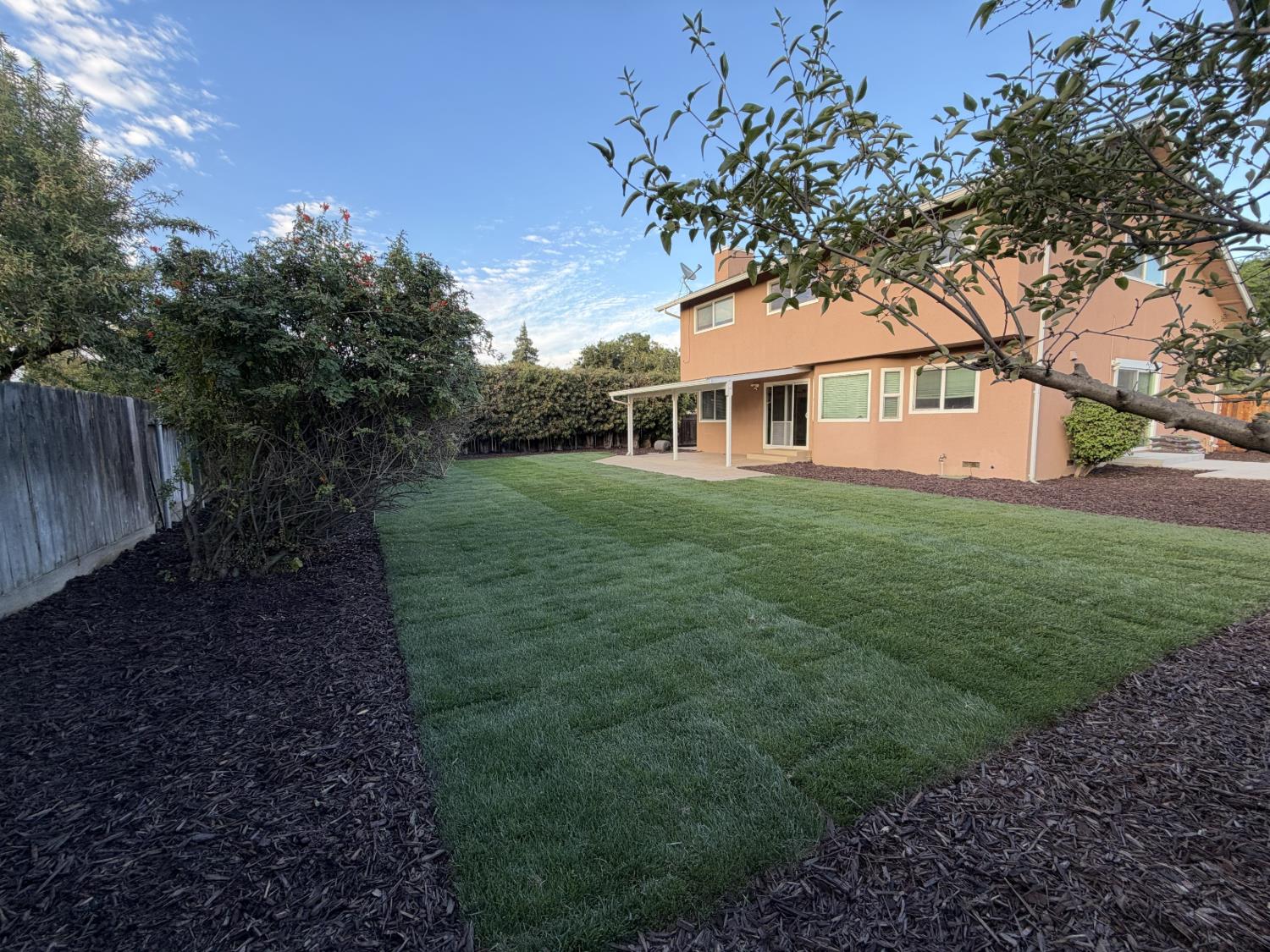 1425 Forest Dr, Turlock, CA 95380