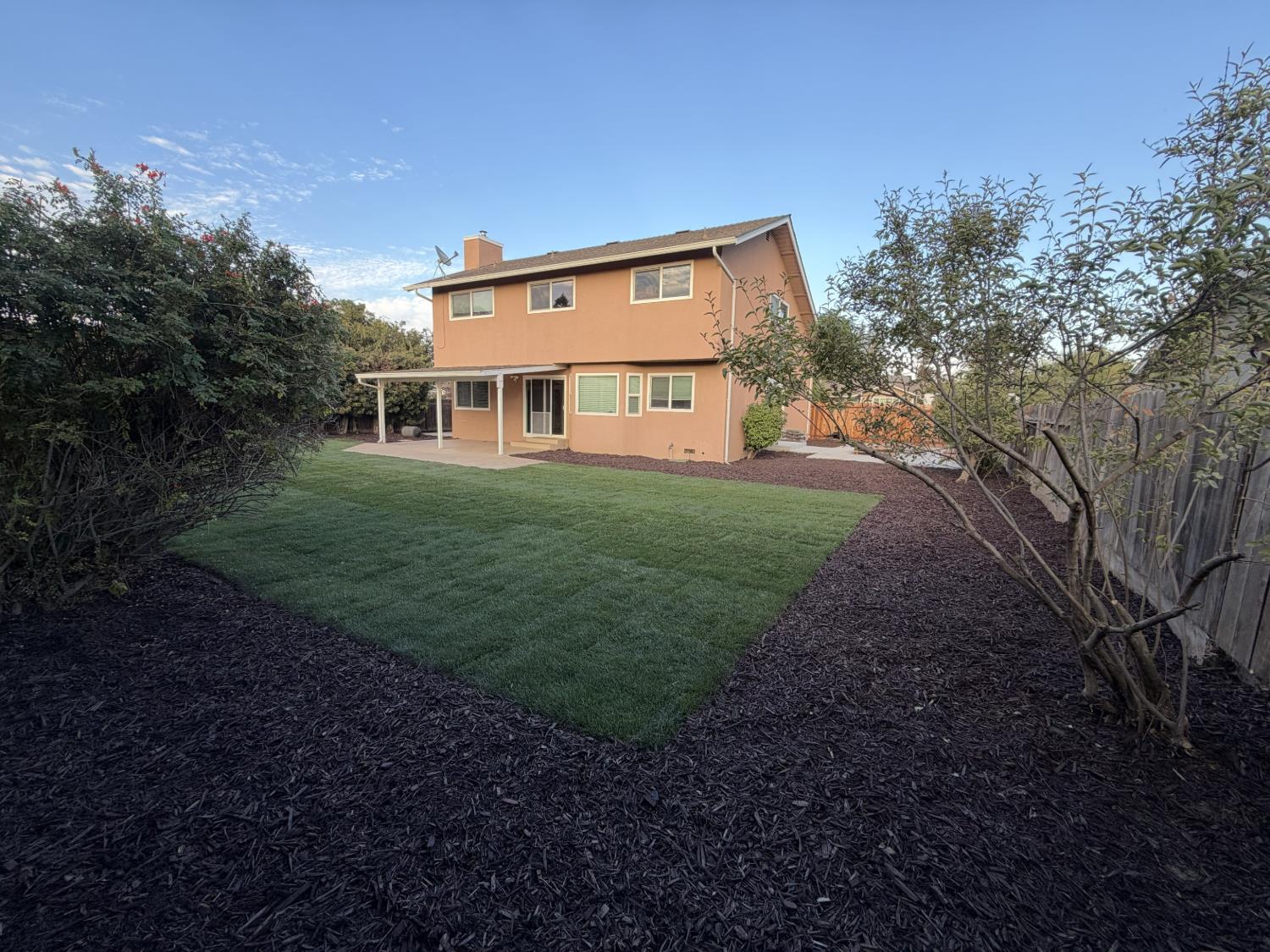 1425 Forest Dr, Turlock, CA 95380