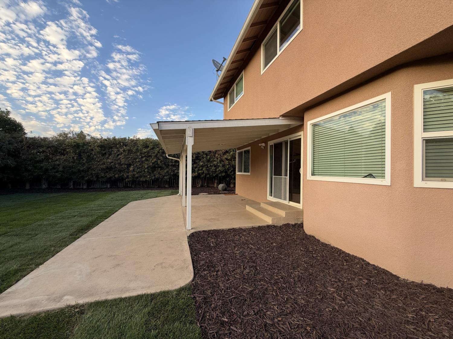 1425 Forest Dr, Turlock, CA 95380