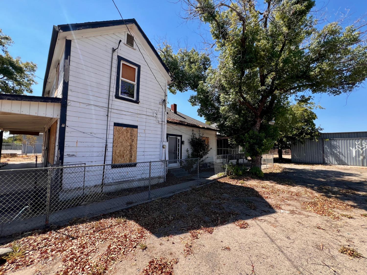 2306 W F St, Oakdale, CA 95361