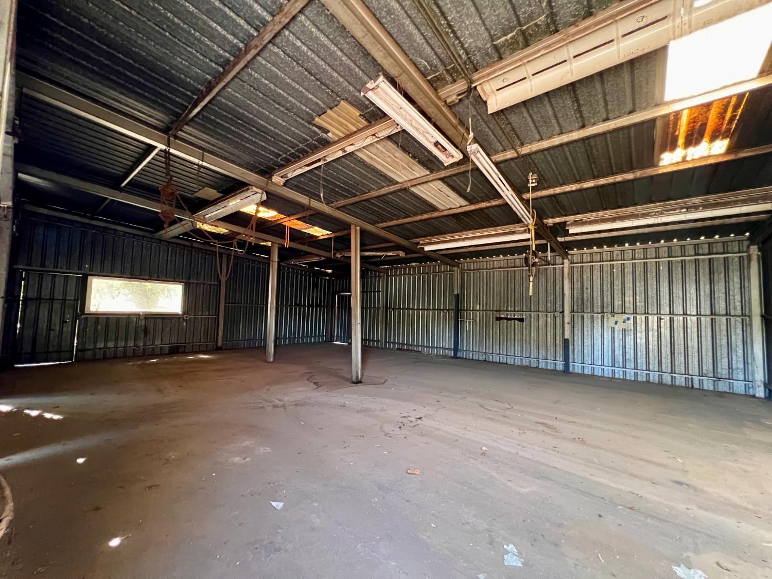 2306 W F St, Oakdale, CA 95361