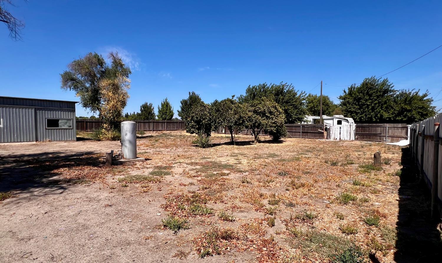 2306 W F St, Oakdale, CA 95361